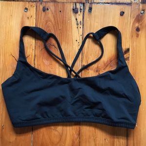 Lululemon Free to Be Bra